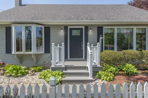 13240 Tucker Dr, Dewitt, MI 48820 photo 3