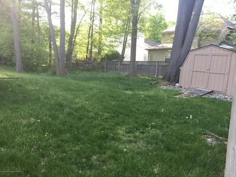 1901 Carson St, Lansing, MI 48911 photo 4