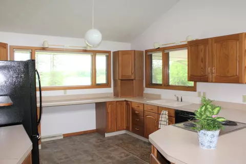 4600 Sleight Rd, Bath, MI 48808 photo 3