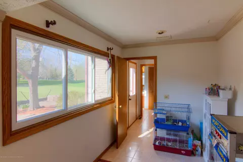 3237 E Broadmoor Dr, Lansing, MI 48906 photo 13