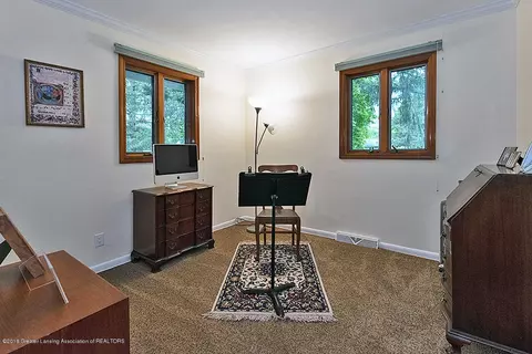 2017 Lagoon Dr, Okemos, MI 48864 photo 11