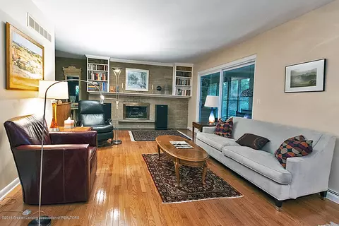 2017 Lagoon Dr, Okemos, MI 48864 photo 6