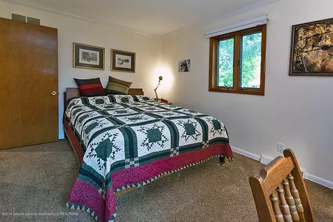 2017 Lagoon Dr, Okemos, MI 48864 photo 12