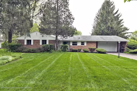 2017 Lagoon Dr, Okemos, MI 48864 photo 1