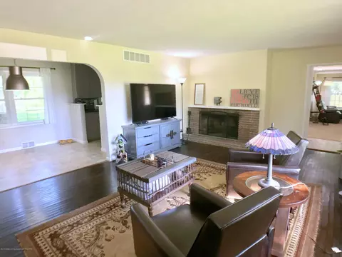 5367 Marsh Rd, Haslett, MI 48840 photo 5
