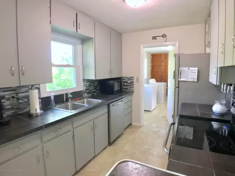 5367 Marsh Rd, Haslett, MI 48840 photo 9