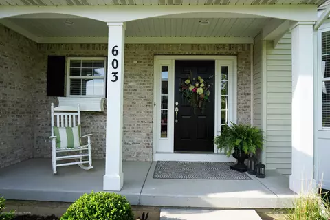 603 Senna Trl, Dewitt, MI 48820 photo 2