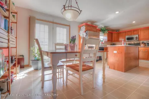 1977 W Herbison Rd, Dewitt, MI 48820 photo 3