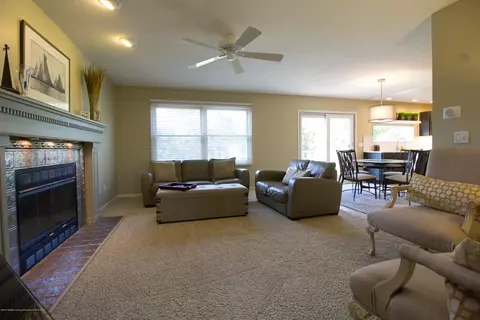 1320 Lacosta Dr, Dewitt, MI 48820 photo 7