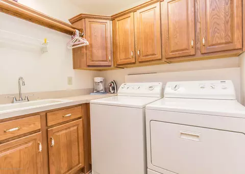 4138 Keepsake Ln, Lansing, MI 48906 photo 10