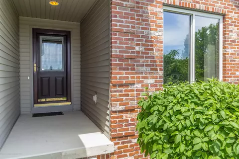 4138 Keepsake Ln, Lansing, MI 48906 photo 3
