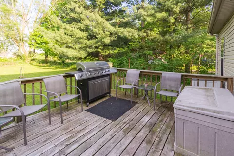 2350 Gilbert Rd, Lansing, MI 48911 photo 42