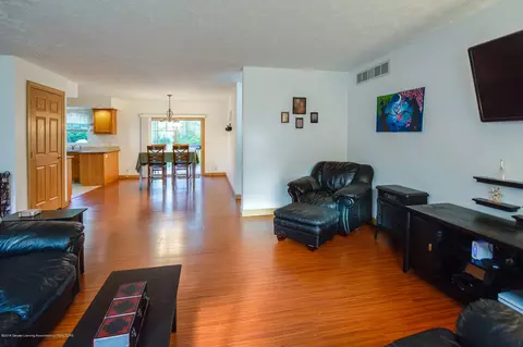 2350 Gilbert Rd, Lansing, MI 48911 photo 10