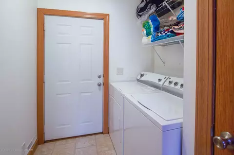 2350 Gilbert Rd, Lansing, MI 48911 photo 23