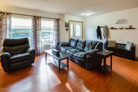 2350 Gilbert Rd, Lansing, MI 48911 photo 7