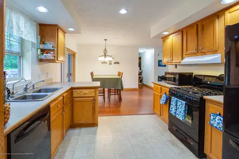 2350 Gilbert Rd, Lansing, MI 48911 photo 20