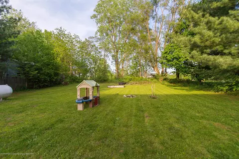 2350 Gilbert Rd, Lansing, MI 48911 photo 46