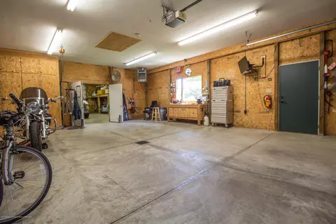 8990 W Howe Rd, Eagle, MI 48822 photo 40