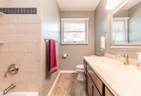 8990 W Howe Rd, Eagle, MI 48822 photo 25