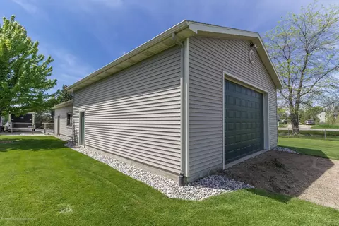 8990 W Howe Rd, Eagle, MI 48822 photo 38