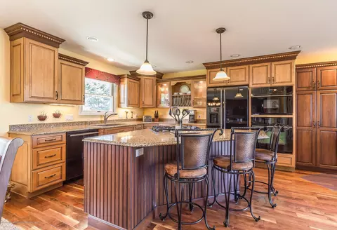 8990 W Howe Rd, Eagle, MI 48822 photo 11