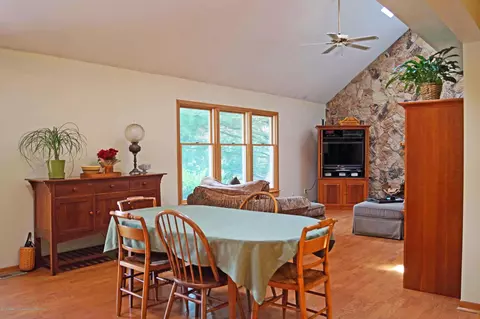 8157 Hunter Rd, Bath, MI 48808 photo 9