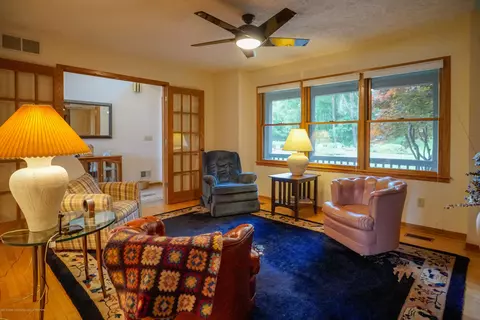 4132 Pine Tree Ln, Lansing, MI 48911 photo 36