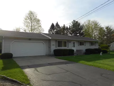 1385 Primrose Ln, Dewitt, MI 48820 photo 1