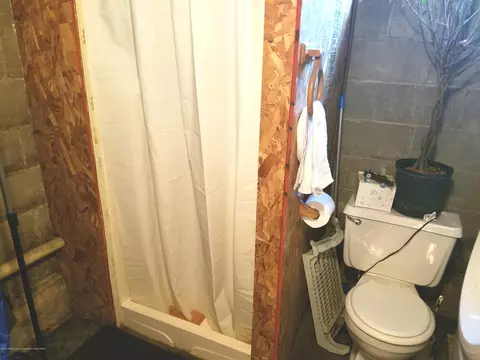 13834 Main St, Bath, MI 48808 photo 32