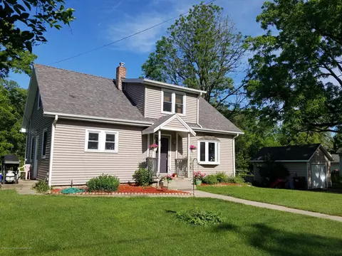 13834 Main St, Bath, MI 48808 photo 3
