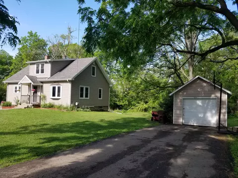 13834 Main St, Bath, MI 48808 photo 2