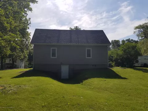 13834 Main St, Bath, MI 48808 photo 6