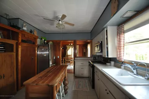 212 Irish St, Lyons, MI 48851 photo 7