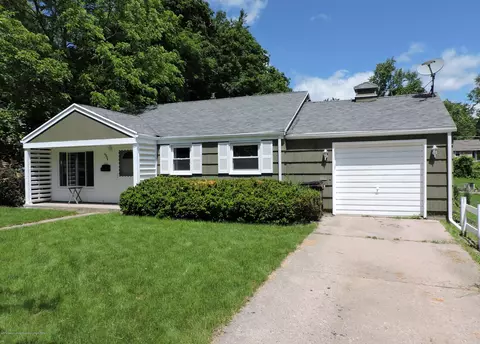 2924 Risley Dr, Lansing, MI 48917 photo 2