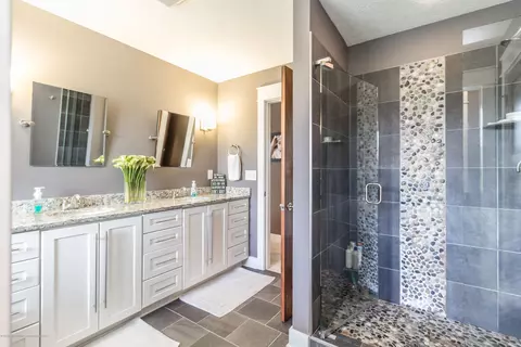 4855 E Hawk Hollow Dr, Bath, MI 48808 photo 31