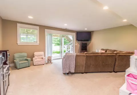 4855 E Hawk Hollow Dr, Bath, MI 48808 photo 46