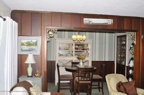 559 E South St, Mason, MI 48854 photo 14