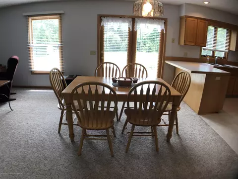 9850 Missaukee Ln, Haslett, MI 48840 photo 12