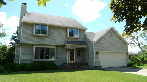 799 Foxview Ln, Mason, MI 48854 photo 3