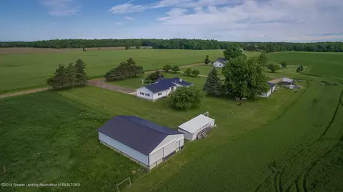 9855 Norris Rd, Dewitt, MI 48820 photo 4
