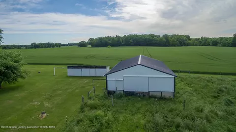 9855 Norris Rd, Dewitt, MI 48820 photo 3