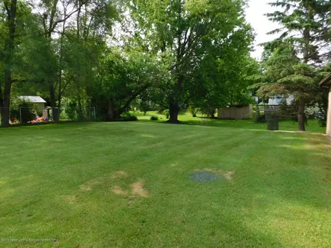 302 E Columbia St, Mason, MI 48854 photo 9