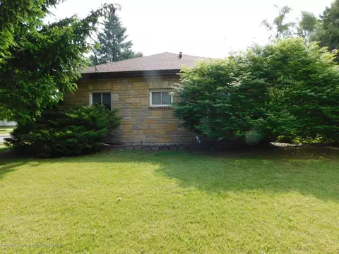 302 E Columbia St, Mason, MI 48854 photo 6