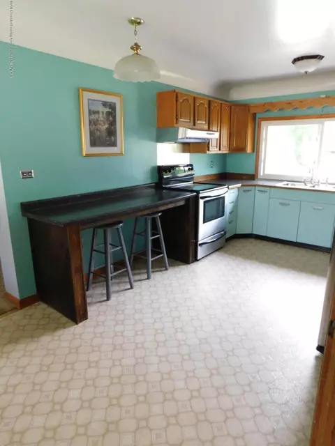 302 E Columbia St, Mason, MI 48854 photo 13