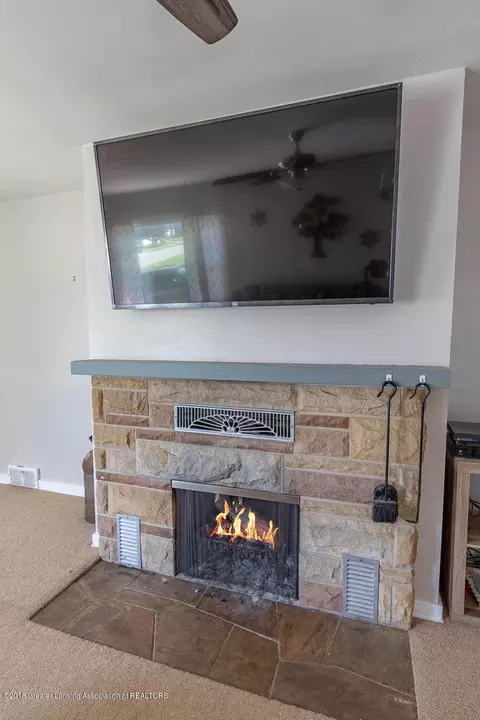 442 N Main St, Fowler, MI 48835 photo 7