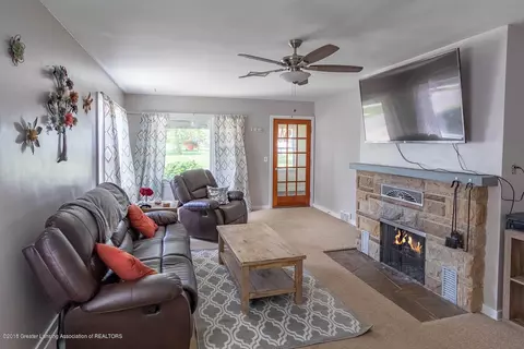 442 N Main St, Fowler, MI 48835 photo 6