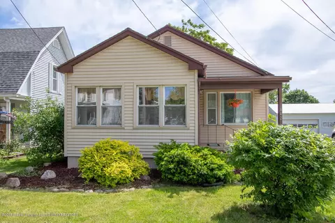 442 N Main St, Fowler, MI 48835 photo 2