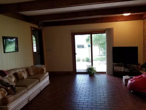 492 S Edgar Rd, Mason, MI 48854 photo 11