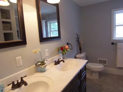 400 E Higham St, Saint Johns, MI 48879 photo 10