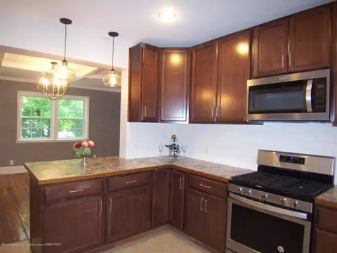 400 E Higham St, Saint Johns, MI 48879 photo 7